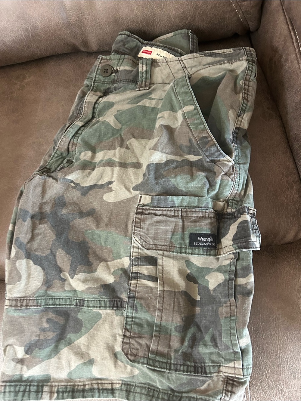 Men's Wrangler Camo Cargo Shorts - Green Camouflage 34 - Picture 7 of 7